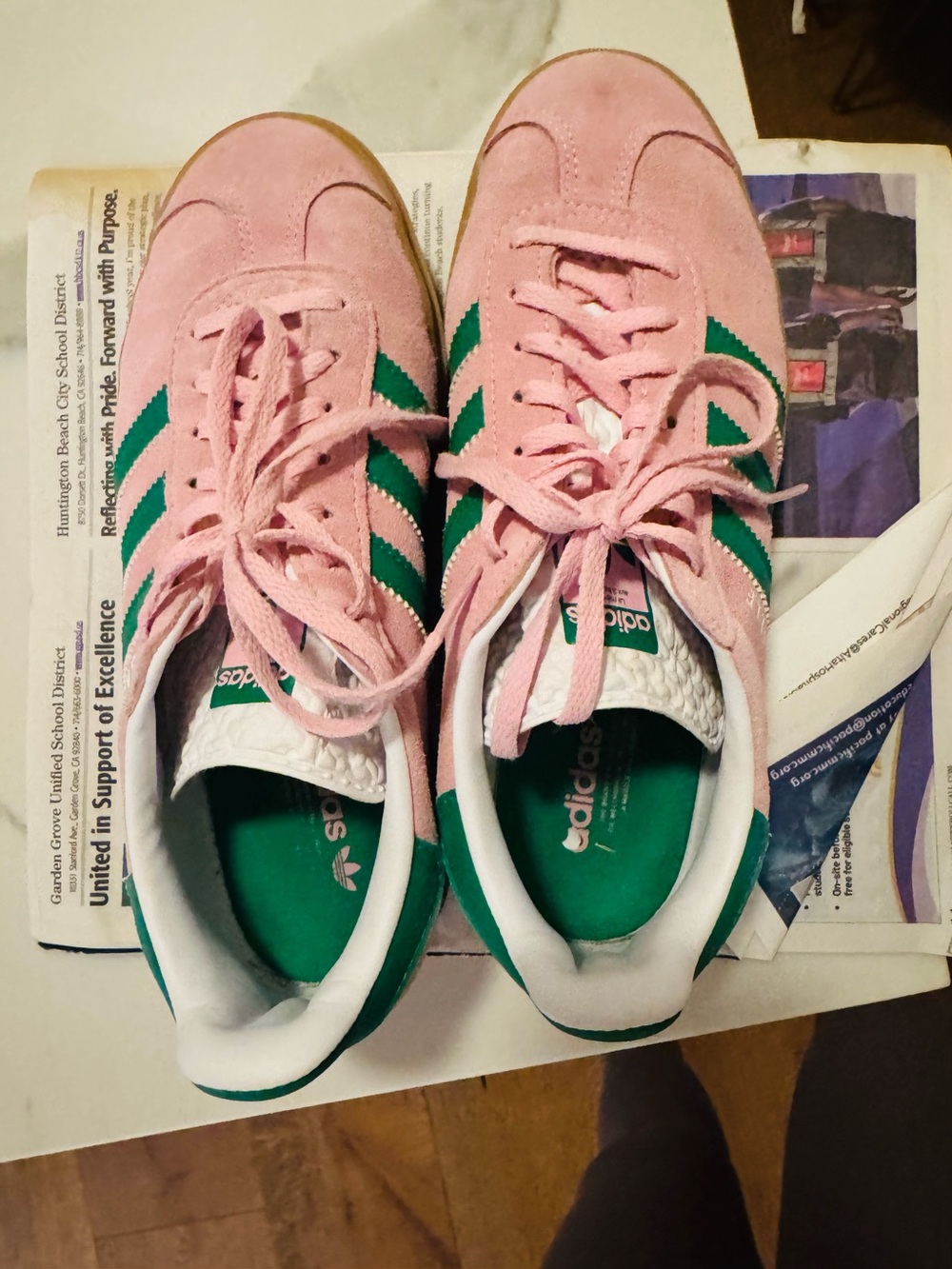 Like new adidas Suede Sneakers